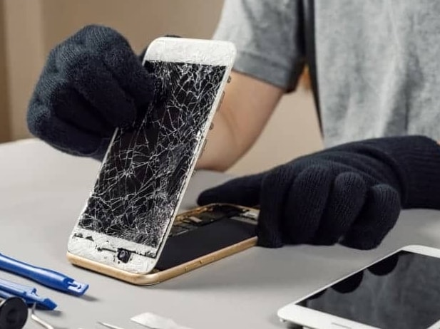 Ankara Etimesgut Gzelkent Mahallesi telefon hoprlr deiimi kulaklk jak deiimi arj giri deiimi